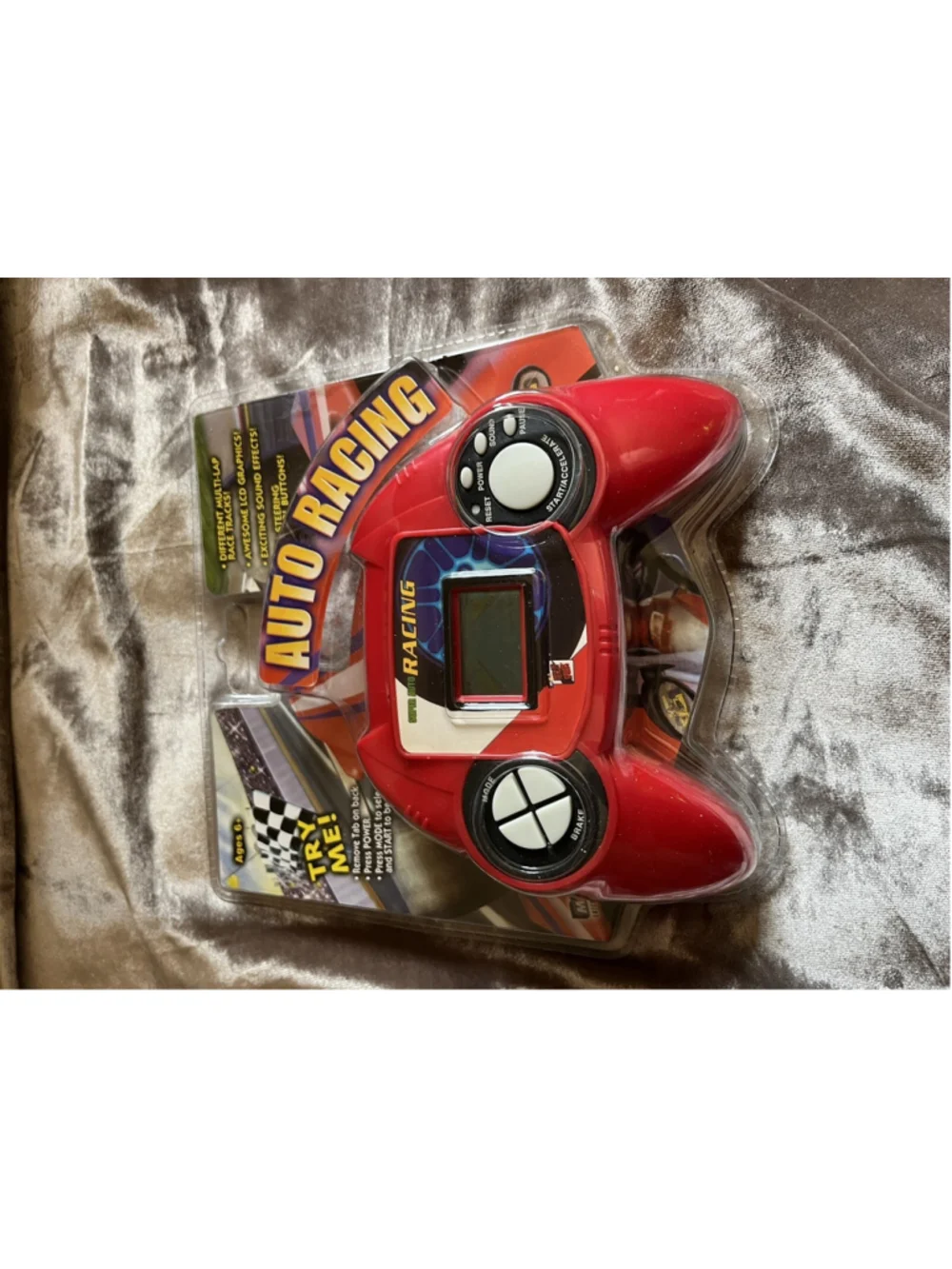 SEALED - 2002 MGA Entertainment Red Auto Racing Game Handheld Electronic It/680